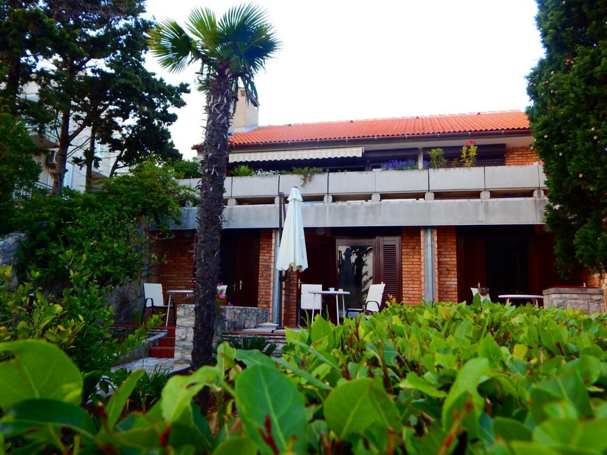 Apartmani Jutro Novalja Exterior photo