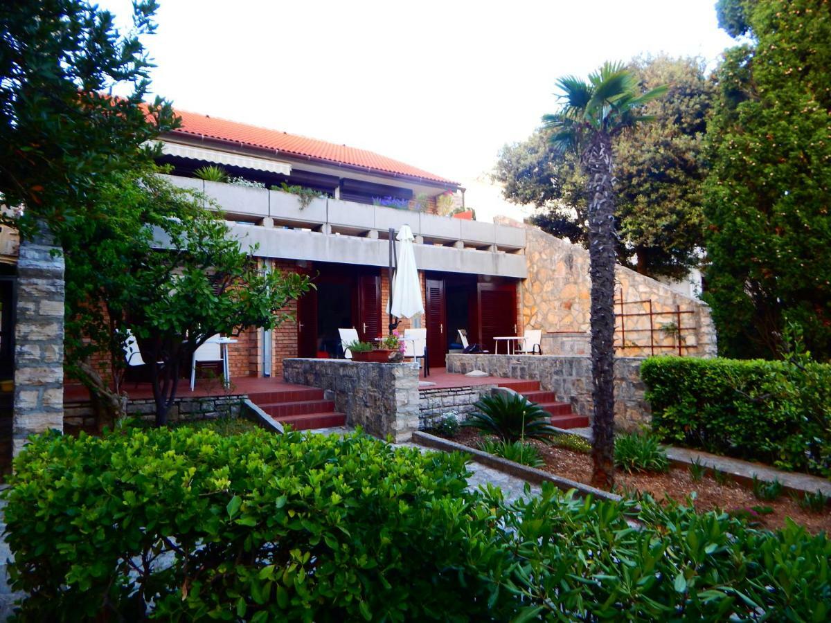 Apartmani Jutro Novalja Exterior photo